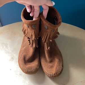 Minnetonka moccasins, like new